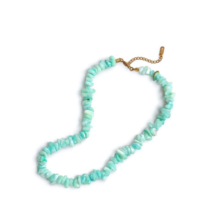 collana con pietre naturali verde acqua con chiusura in acciaio inossidabile